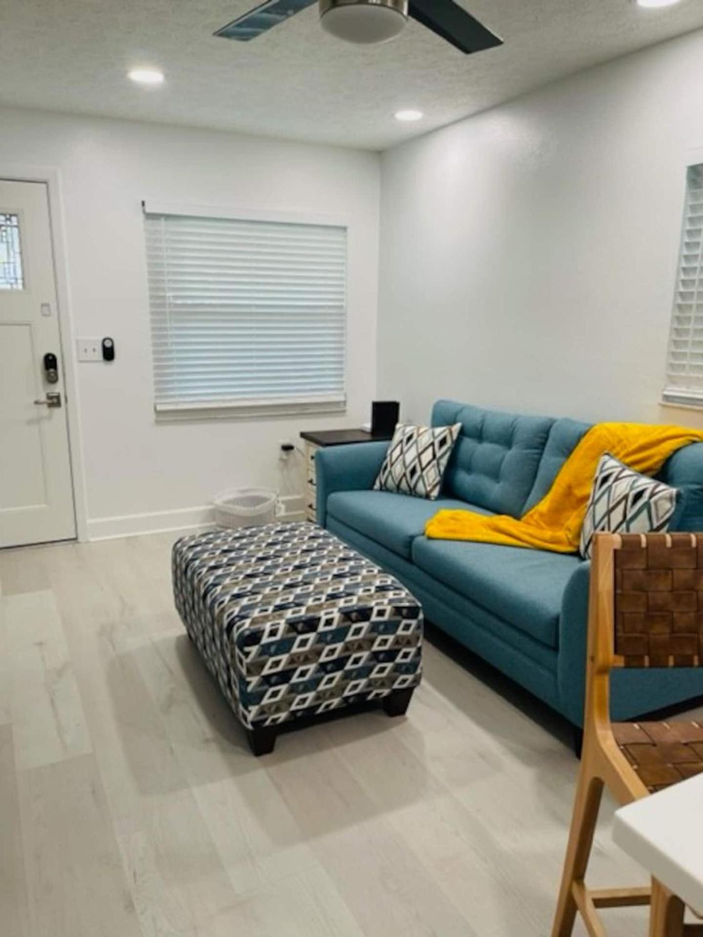 Walk Everywhere! 1-Bedroom Gem In Downtown Hub New Port Richey Ngoại thất bức ảnh